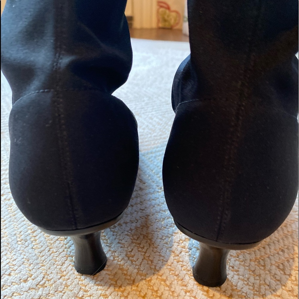 Boots - Picture 2 of 6